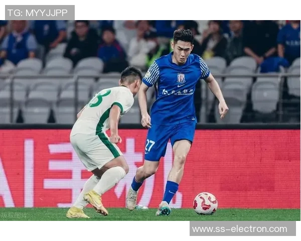 上海绿地申花迎战江苏队争夺胜利全力以赴展现球队实力与拼搏精神 上海绿地申花迎战江苏队争夺胜利全力以赴展现球队实力与拼搏精神